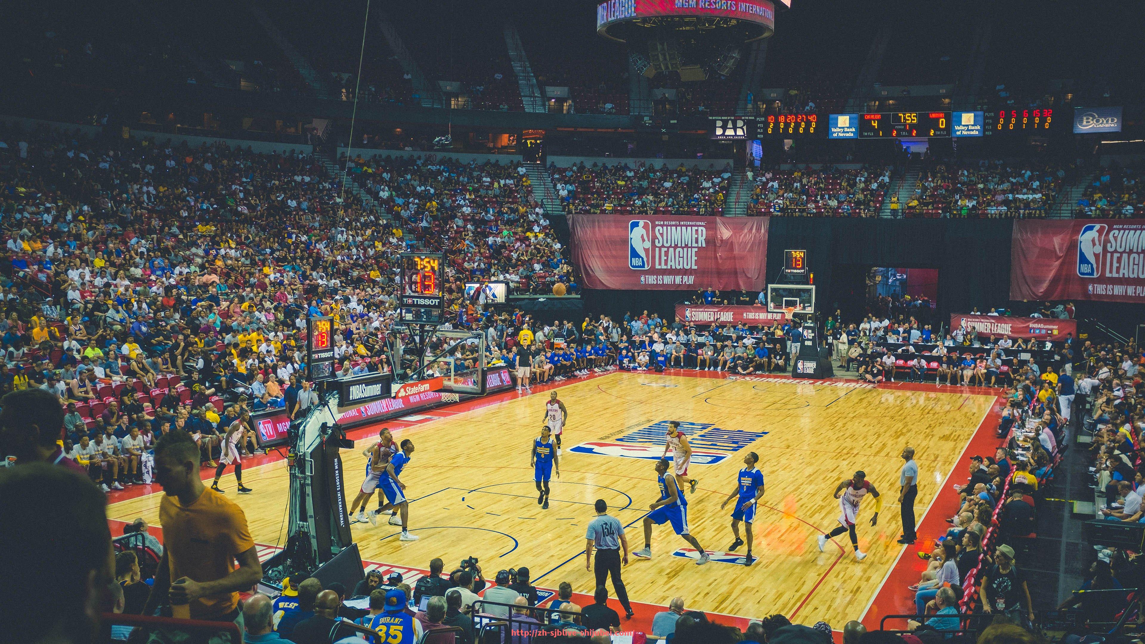 世俱杯直播-世俱杯赛事规则演变历史及对现代比赛风格的影响